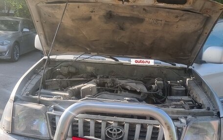 Toyota Land Cruiser Prado 90 рестайлинг, 2000 год, 585 000 рублей, 3 фотография