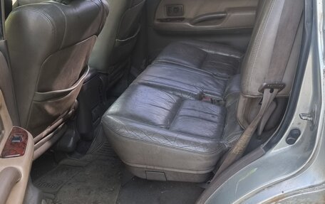 Toyota Land Cruiser Prado 90 рестайлинг, 2000 год, 585 000 рублей, 16 фотография