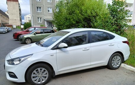 Hyundai Solaris II рестайлинг, 2017 год, 1 170 000 рублей, 2 фотография