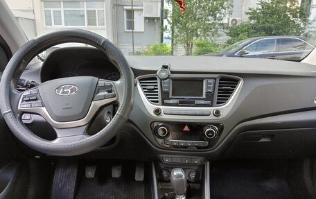 Hyundai Solaris II рестайлинг, 2017 год, 1 170 000 рублей, 3 фотография