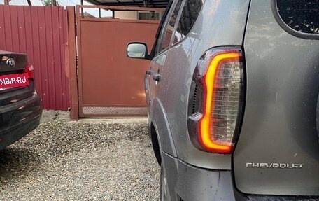 Chevrolet Niva I рестайлинг, 2015 год, 810 000 рублей, 8 фотография