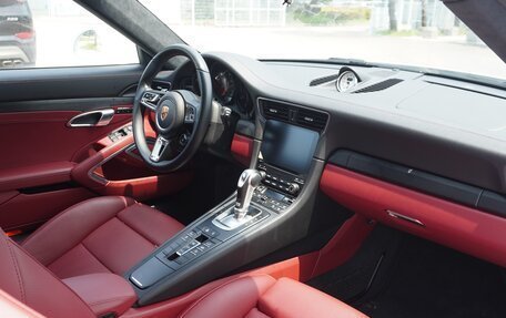 Porsche 911, 2017 год, 11 800 000 рублей, 9 фотография