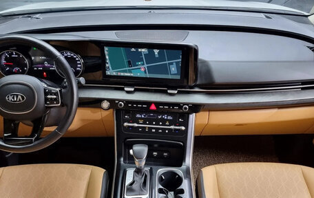 KIA Carnival, 2021 год, 3 750 000 рублей, 3 фотография