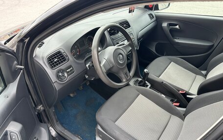 Volkswagen Polo VI (EU Market), 2011 год, 850 000 рублей, 9 фотография