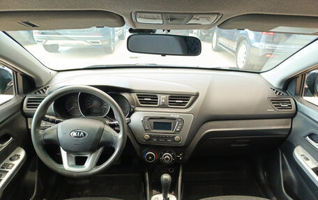 KIA Rio III рестайлинг, 2013 год, 899 000 рублей, 18 фотография