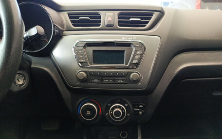 KIA Rio III рестайлинг, 2013 год, 899 000 рублей, 19 фотография