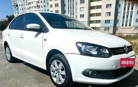 Volkswagen Polo VI (EU Market), 2012 год, 660 000 рублей, 2 фотография
