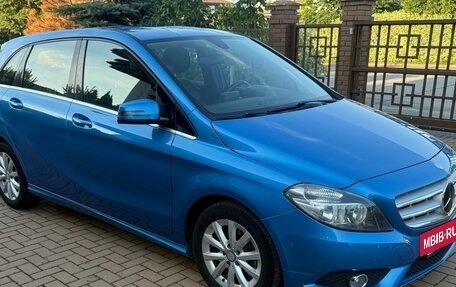 Mercedes-Benz B-Класс, 2013 год, 1 590 000 рублей, 2 фотография
