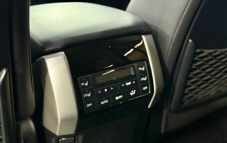 Toyota Land Cruiser Prado 150 рестайлинг 2, 2021 год, 7 500 000 рублей, 12 фотография