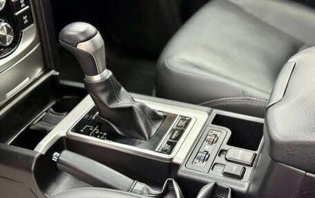 Toyota Land Cruiser Prado 150 рестайлинг 2, 2021 год, 7 500 000 рублей, 10 фотография