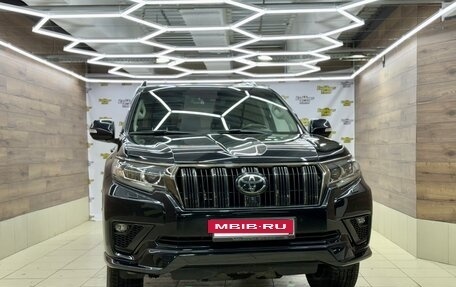 Toyota Land Cruiser Prado 150 рестайлинг 2, 2021 год, 7 500 000 рублей, 2 фотография