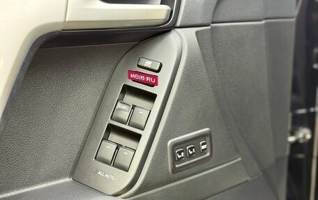 Toyota Land Cruiser Prado 150 рестайлинг 2, 2021 год, 7 500 000 рублей, 7 фотография