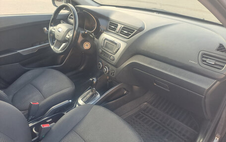 KIA Rio III рестайлинг, 2014 год, 890 000 рублей, 15 фотография