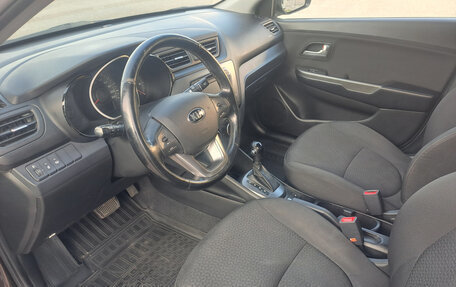 KIA Rio III рестайлинг, 2014 год, 890 000 рублей, 20 фотография