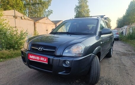 Hyundai Tucson III, 2007 год, 740 000 рублей, 1 фотография