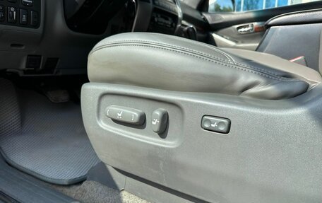 Toyota Land Cruiser Prado 120 рестайлинг, 2003 год, 1 499 000 рублей, 18 фотография
