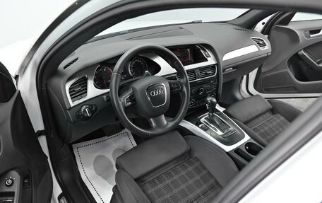 Audi A4, 2011 год, 1 295 000 рублей, 8 фотография