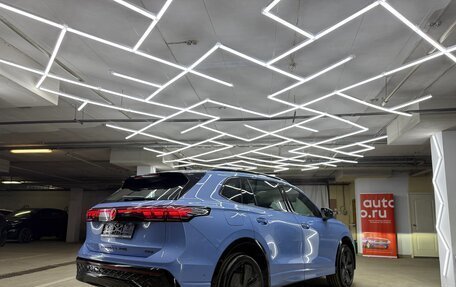 Volkswagen Tiguan, 2024 год, 4 500 000 рублей, 10 фотография