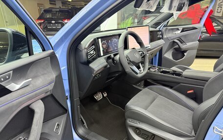 Volkswagen Tiguan, 2024 год, 4 500 000 рублей, 19 фотография