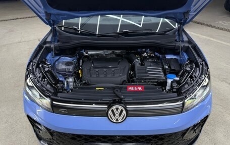 Volkswagen Tiguan, 2024 год, 4 500 000 рублей, 39 фотография
