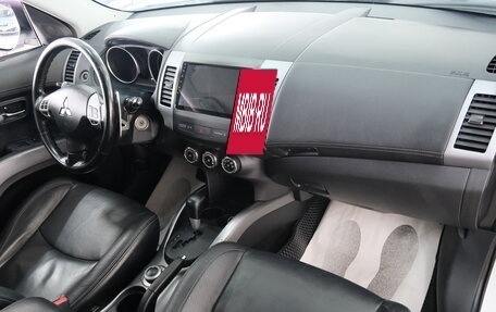 Mitsubishi Outlander III рестайлинг 3, 2011 год, 1 449 000 рублей, 23 фотография