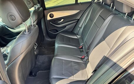 Mercedes-Benz E-Класс, 2018 год, 2 180 000 рублей, 11 фотография