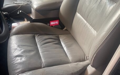 Toyota Land Cruiser 100 рестайлинг 2, 2005 год, 1 900 000 рублей, 8 фотография