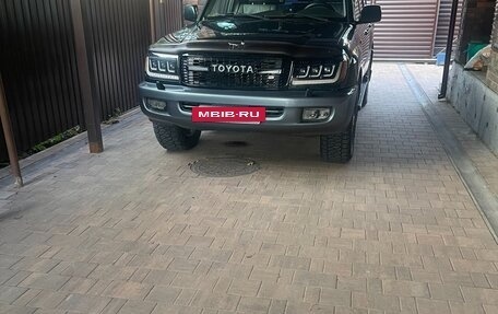 Toyota Land Cruiser 100 рестайлинг 2, 2005 год, 1 900 000 рублей, 28 фотография