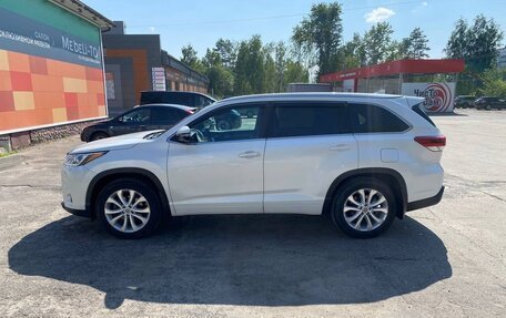 Toyota Highlander III, 2018 год, 3 500 000 рублей, 5 фотография