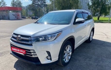 Toyota Highlander III, 2018 год, 3 500 000 рублей, 6 фотография