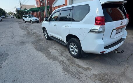 Toyota Land Cruiser Prado 150 рестайлинг 2, 2013 год, 2 550 000 рублей, 3 фотография