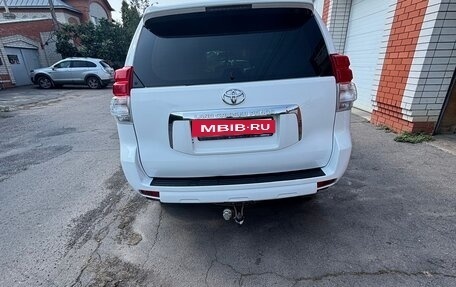 Toyota Land Cruiser Prado 150 рестайлинг 2, 2013 год, 2 550 000 рублей, 11 фотография