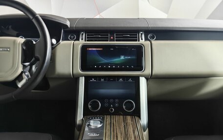 Land Rover Range Rover IV рестайлинг, 2018 год, 9 000 000 рублей, 11 фотография