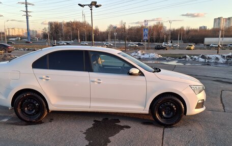 Skoda Rapid II, 2022 год, 1 800 000 рублей, 2 фотография