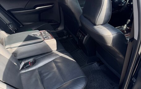 Toyota Camry, 2017 год, 2 500 000 рублей, 9 фотография