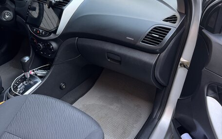 Hyundai Solaris II рестайлинг, 2011 год, 900 000 рублей, 10 фотография