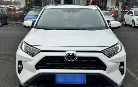 Toyota RAV4, 2021 год, 2 408 852 рублей, 1 фотография