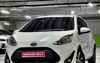 Toyota Prius c I, 2018 год, 1 299 000 рублей, 1 фотография