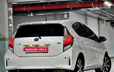 Toyota Prius c I, 2018 год, 1 299 000 рублей, 5 фотография