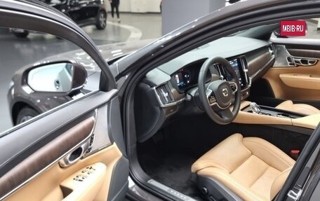 Volvo S90 II рестайлинг, 2022 год, 3 450 000 рублей, 20 фотография