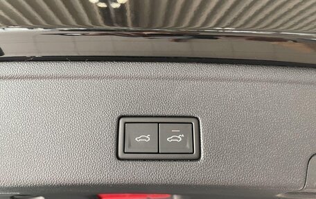 Volkswagen Touareg III, 2025 год, 15 590 000 рублей, 12 фотография