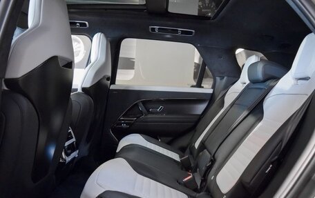Land Rover Range Rover Sport, 2025 год, 30 000 000 рублей, 10 фотография