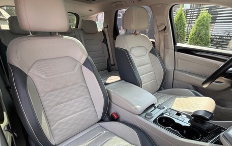 Volkswagen Touareg III, 2020 год, 6 090 000 рублей, 8 фотография