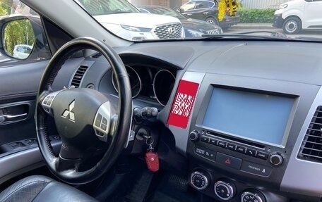 Mitsubishi Outlander III рестайлинг 3, 2011 год, 1 450 000 рублей, 16 фотография