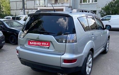 Mitsubishi Outlander III рестайлинг 3, 2011 год, 1 450 000 рублей, 10 фотография