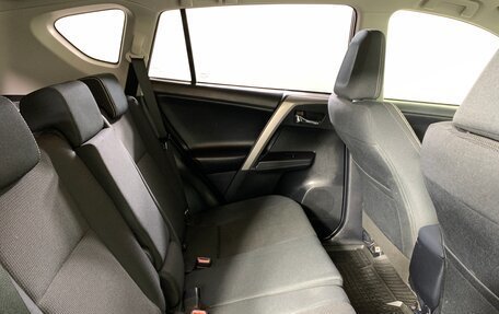 Toyota RAV4, 2017 год, 2 239 000 рублей, 17 фотография