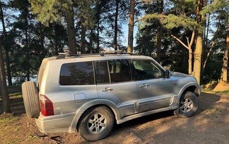 Mitsubishi Pajero III рестайлинг, 2001 год, 700 000 рублей, 3 фотография