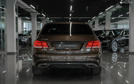 Mercedes-Benz E-Класс, 2015 год, 2 380 000 рублей, 6 фотография