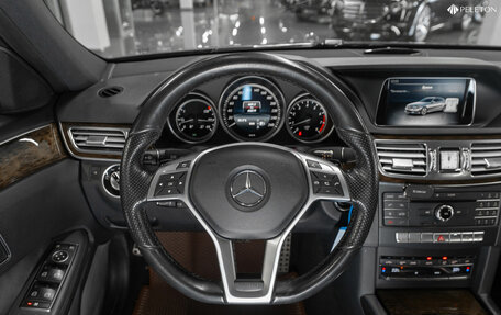 Mercedes-Benz E-Класс, 2015 год, 2 380 000 рублей, 10 фотография