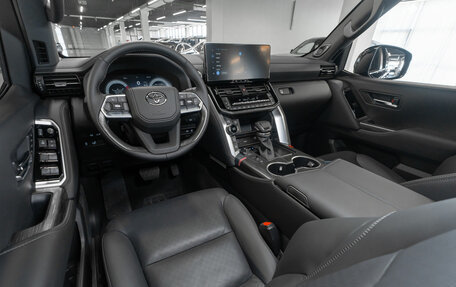 Toyota Land Cruiser, 2025 год, 13 550 000 рублей, 7 фотография